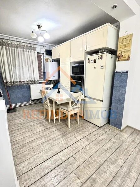 Margeanului, 2 camere complet renovat.